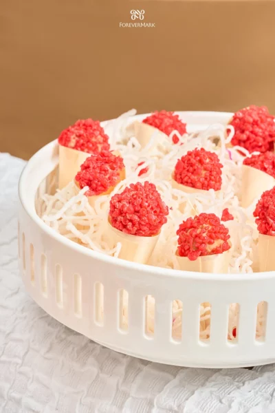 forevermark-monan-teabreakoutside-10