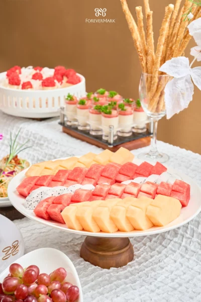 forevermark-monan-teabreakoutside-12