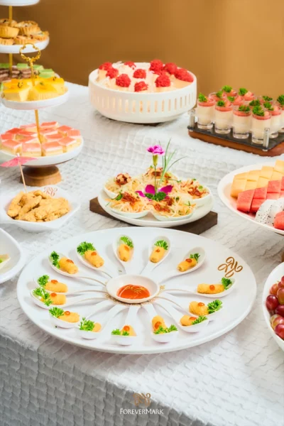 forevermark-monan-teabreakoutside-13