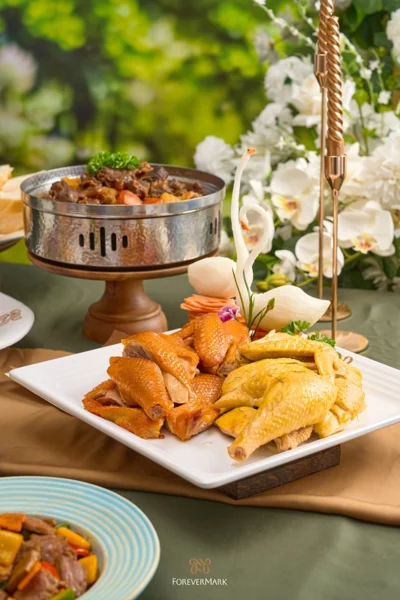 forevermark-monan-teabreakoutside-6