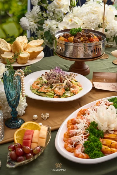 forevermark-monan-teabreakoutside-8